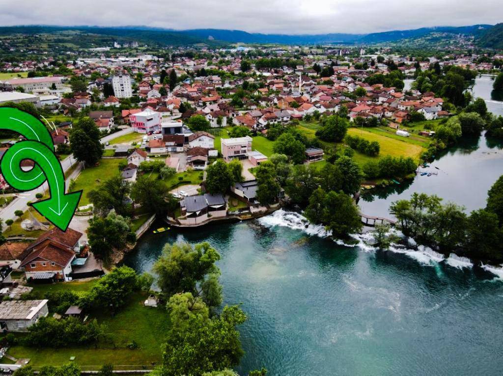 Holiday Home Waterfall View Bihac Bagian luar foto