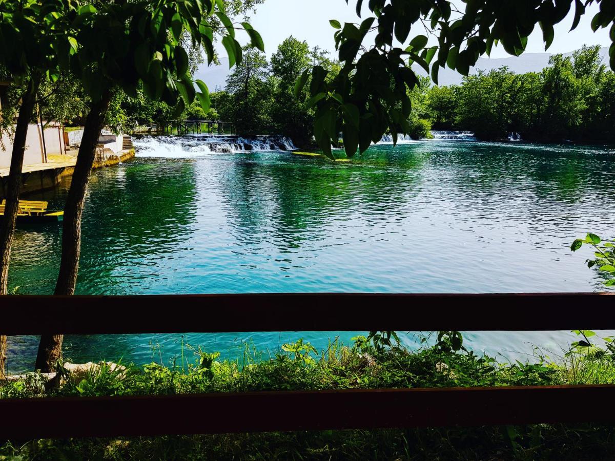 Holiday Home Waterfall View Bihac Bagian luar foto